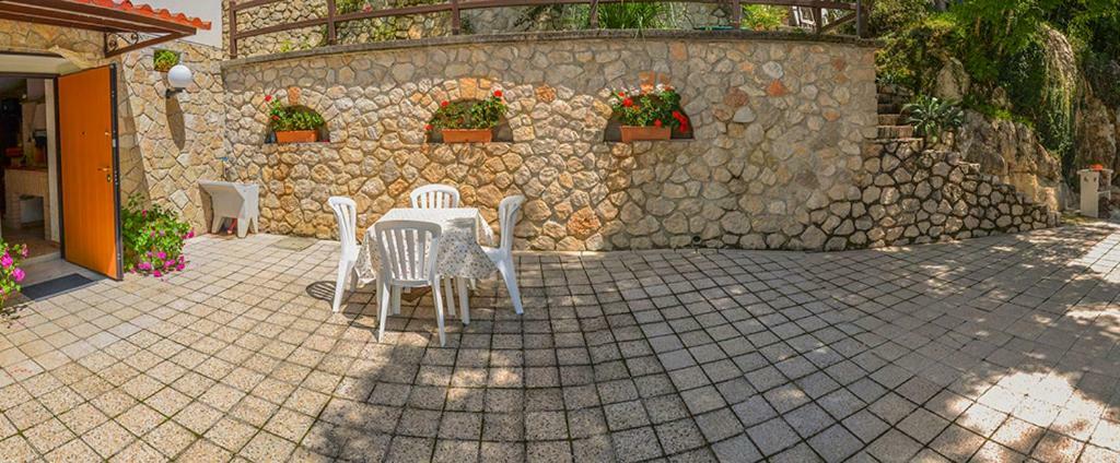 スビアーコ Casa Lieta Bed & Breakfast エクステリア 写真