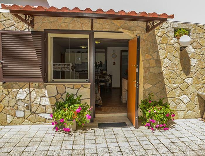 スビアーコ Casa Lieta Bed & Breakfast エクステリア 写真