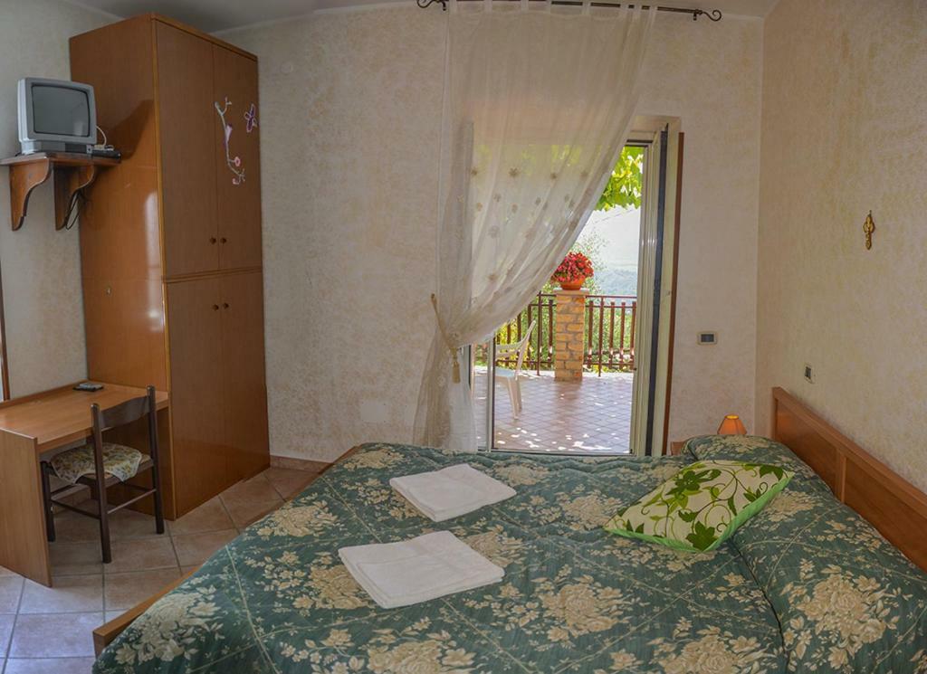 スビアーコ Casa Lieta Bed & Breakfast エクステリア 写真
